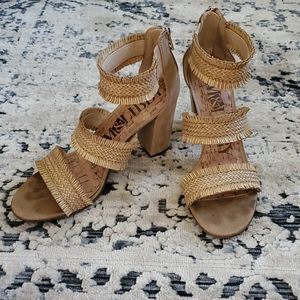 Sam & Libby Straw Chunky Heels EUC